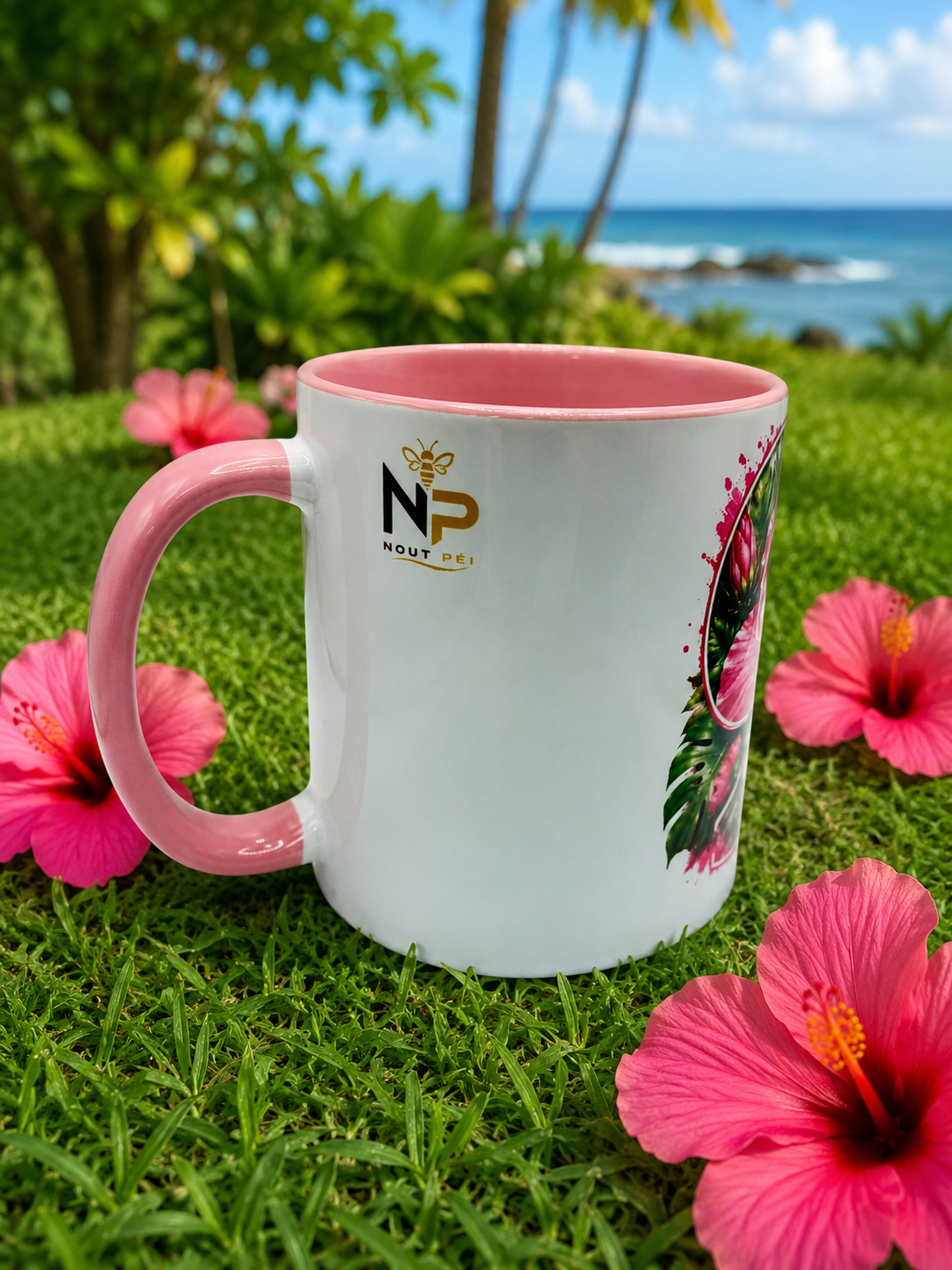 Mug Édition Hibiscus rose – Collection Nout Péi