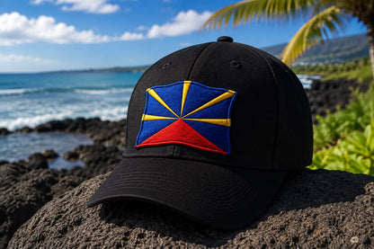 Casquette noire 5 panneaux La Réunion – Effet broderie – 100 % coton – Nout Péi